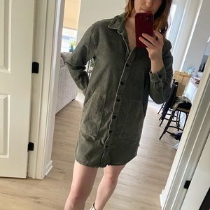 Gap brand corduroy mini/midi dress in hunter green